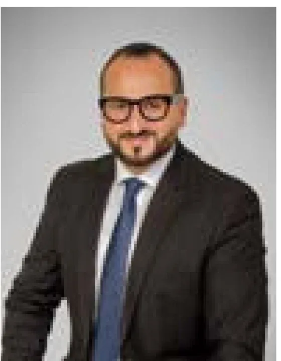 Muayad Meshal — مؤسس · تصميم الضيافة